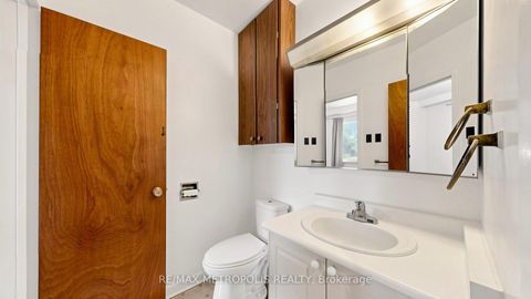 Photo 12 at 1 Council Crescent, York University Heights, Toronto