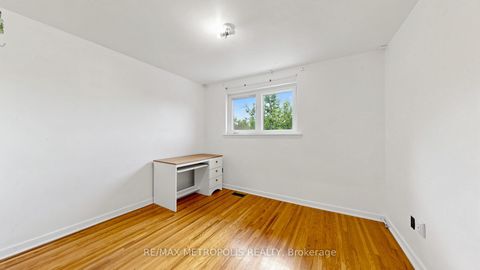 Photo 15 at 1 Council Crescent, York University Heights, Toronto