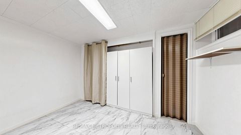 Photo 33 at 1 Council Crescent, York University Heights, Toronto