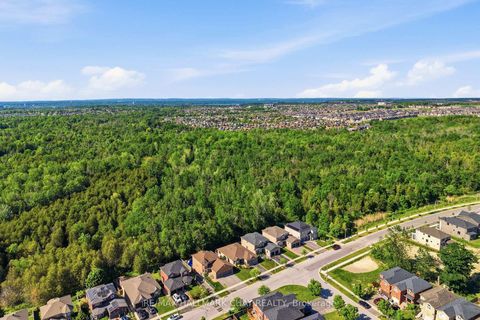 Photo 33 at 50 Thicketwood Avenue, Painswick South, Barrie