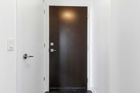 Photo 4 at 2607 - 2221 Yonge Street, Mount Pleasant West, Toronto