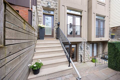 Photo 42 at 374 Lippincott Street, University, Toronto