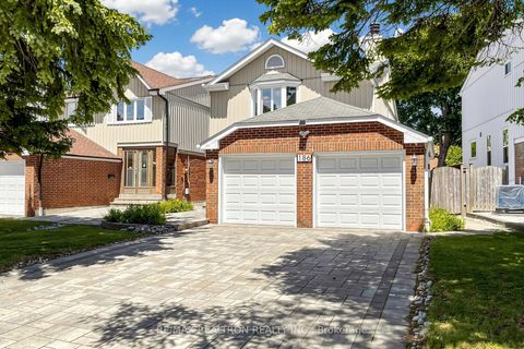 Photo 2 at 186 Wintermute Boulevard, Steeles, Toronto