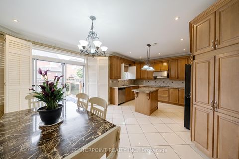 Photo 10 at 9 Summeridge Drive, Patterson, Vaughan