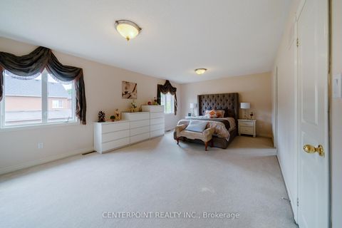 Photo 14 at 9 Summeridge Drive, Patterson, Vaughan