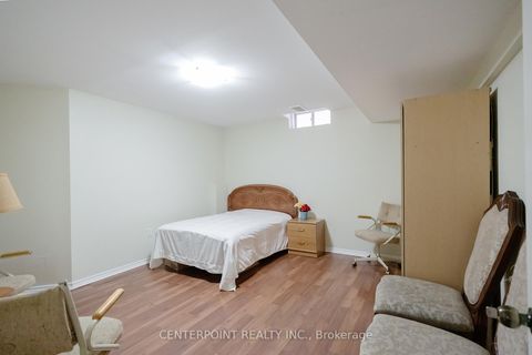 Photo 23 at 9 Summeridge Drive, Patterson, Vaughan