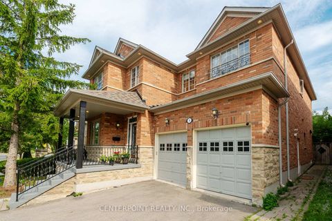 Photo 28 at 9 Summeridge Drive, Patterson, Vaughan