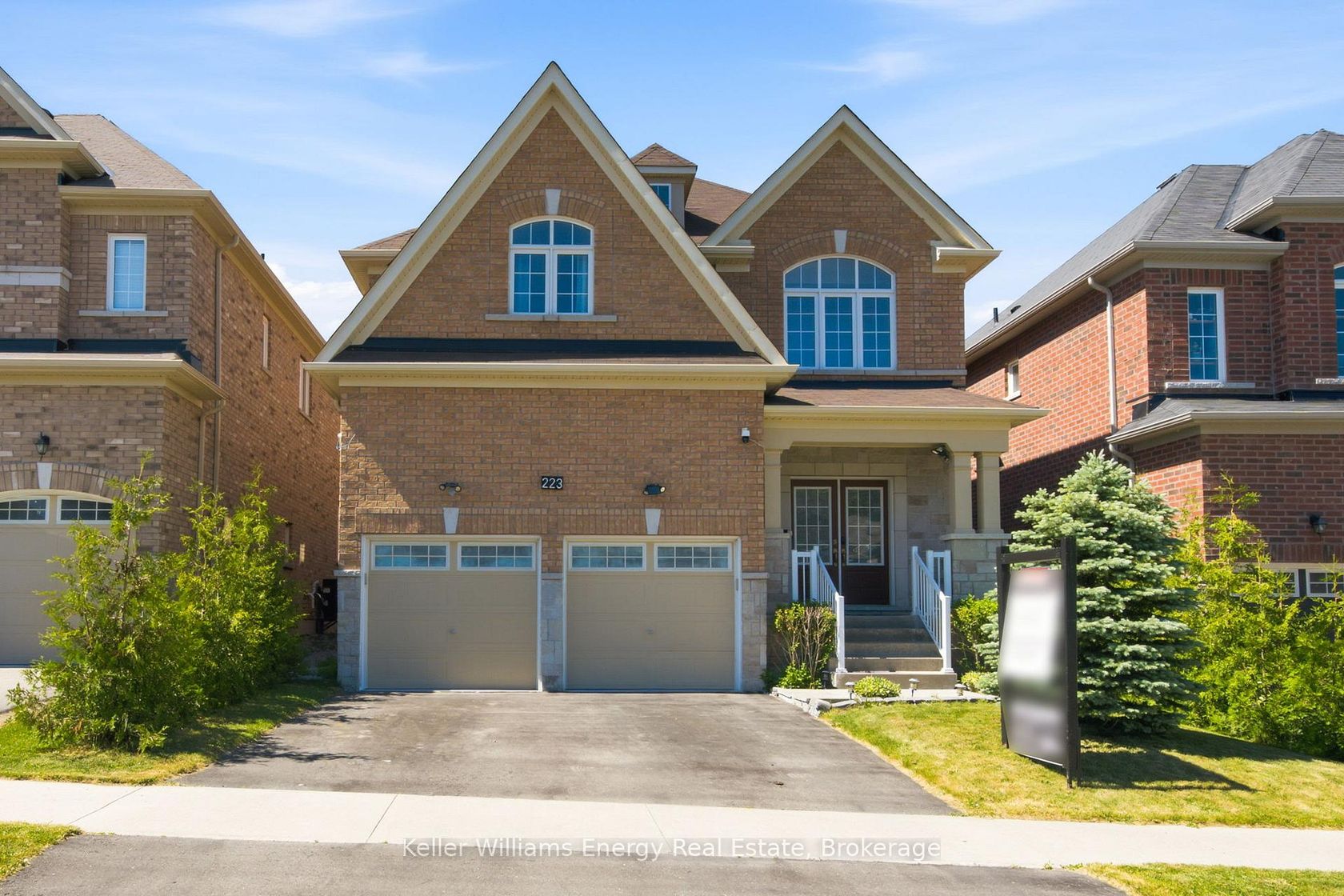 223 Lyle Drive, Bowmanville, Clarington 