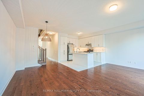 Photo 9 at 43 Seedling Crescent, Rural Markham, Markham