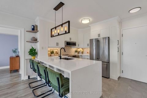 Photo 14 at 505 - 1801 Bayview Avenue, Leaside, Toronto