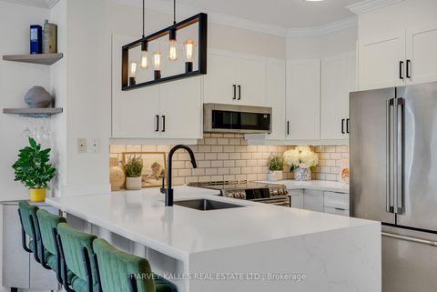 Photo 15 at 505 - 1801 Bayview Avenue, Leaside, Toronto