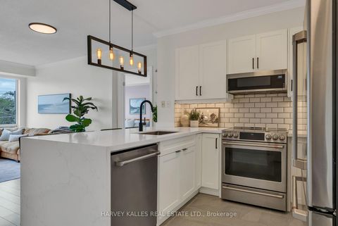 Photo 16 at 505 - 1801 Bayview Avenue, Leaside, Toronto