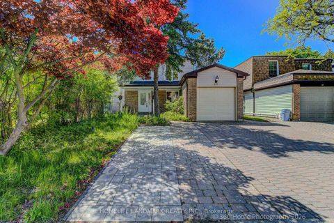 Photo 1 at 33 kitsilano Crescent, North Richvale, Richmond Hill
