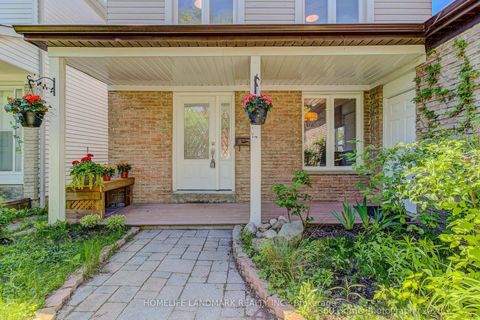 Photo 3 at 33 kitsilano Crescent, North Richvale, Richmond Hill