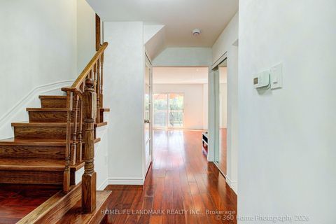 Photo 14 at 33 kitsilano Crescent, North Richvale, Richmond Hill