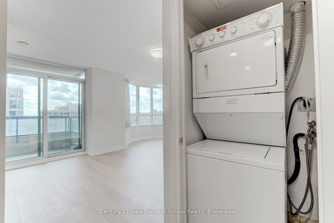 Photo 4 at 2118 - 15 Northtown Way, Willowdale East, Toronto