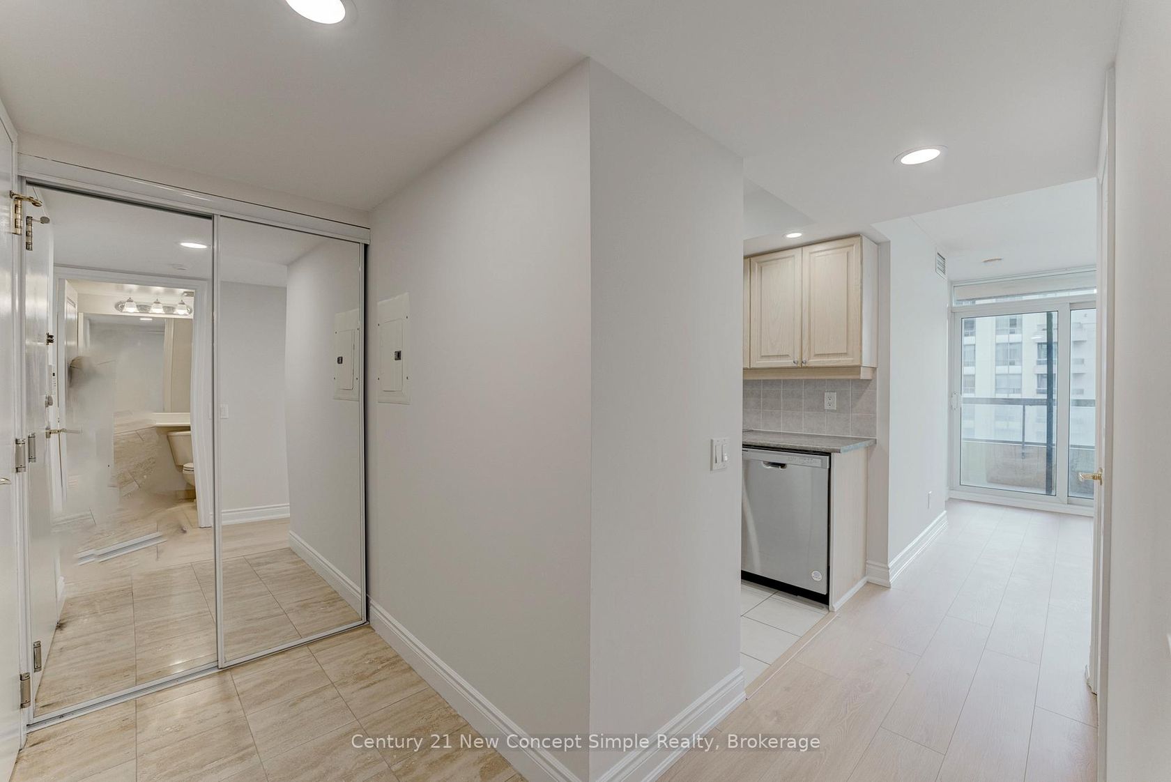2118 - 15 Northtown Way, Willowdale East, Toronto 