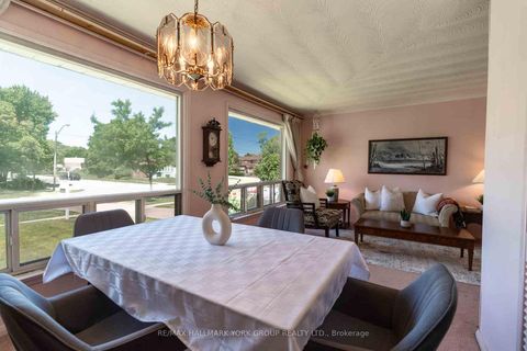 Photo 4 at 51 Eringate Drive, West Deane, Toronto