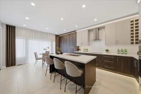 Photo 1 at 977 Larter Street, Alcona, Innisfil