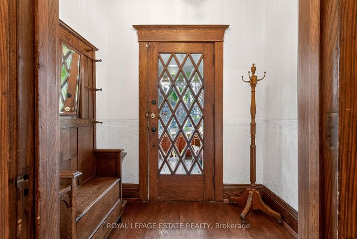 Photo 4 at 289 Beech Avenue, The Beaches, Toronto