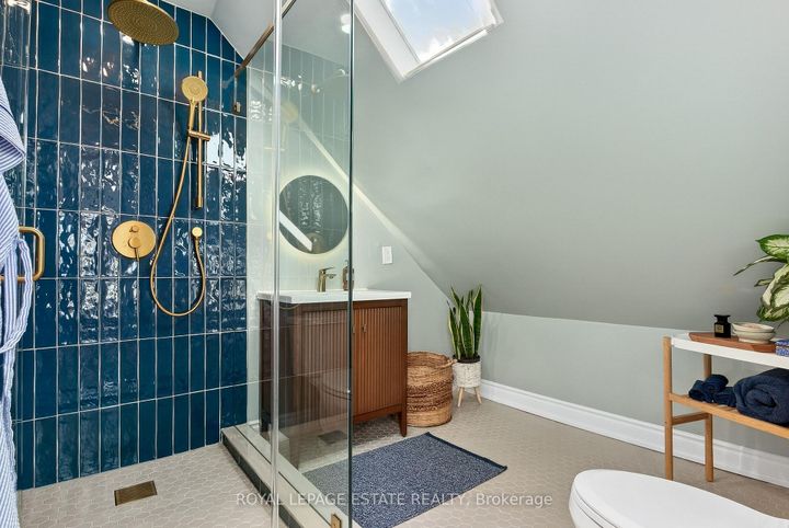 Photo 33 at 289 Beech Avenue, The Beaches, Toronto