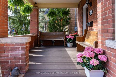 Photo 3 at 289 Beech Avenue, The Beaches, Toronto