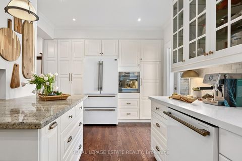 Photo 15 at 289 Beech Avenue, The Beaches, Toronto