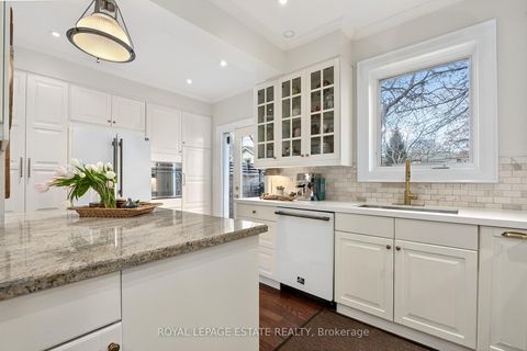 Photo 16 at 289 Beech Avenue, The Beaches, Toronto