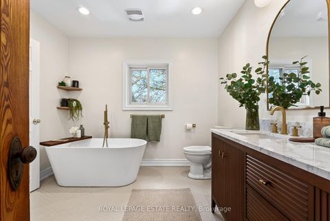 Photo 21 at 289 Beech Avenue, The Beaches, Toronto
