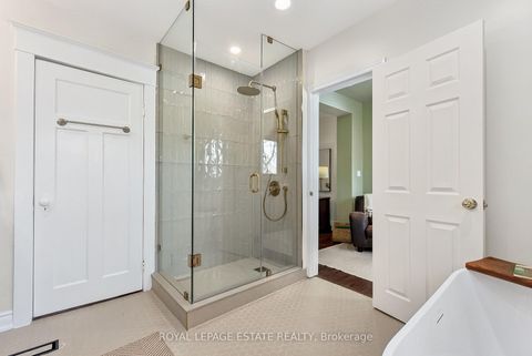 Photo 23 at 289 Beech Avenue, The Beaches, Toronto