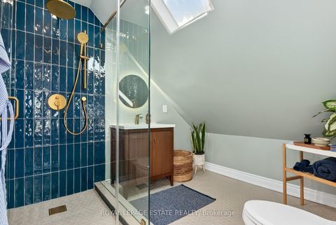 Photo 33 at 289 Beech Avenue, The Beaches, Toronto