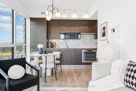 Photo 23 at 703 - 115 MCMAHON Drive, Bayview Village, Toronto