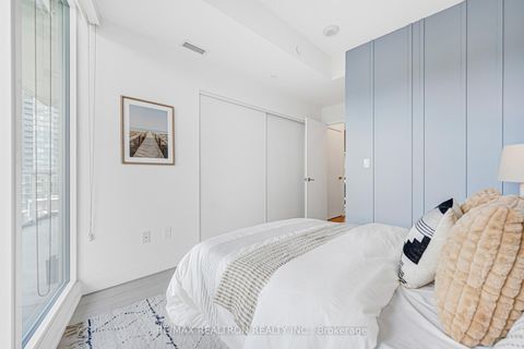 Photo 35 at 703 - 115 MCMAHON Drive, Bayview Village, Toronto