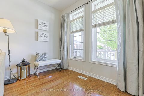 Photo 4 at 42 Arthur Case Crescent, Mt Albert, East Gwillimbury