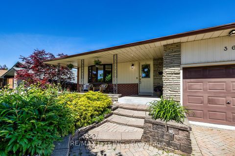 Photo 1 at 369 Waverly Street N, McLaughlin, Oshawa