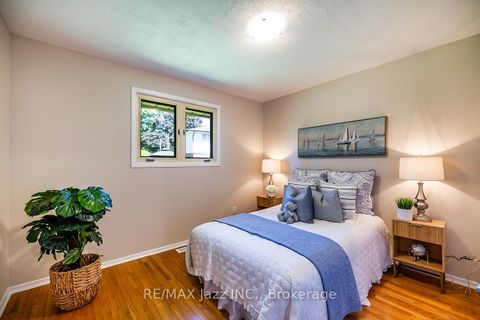 Photo 17 at 369 Waverly Street N, McLaughlin, Oshawa