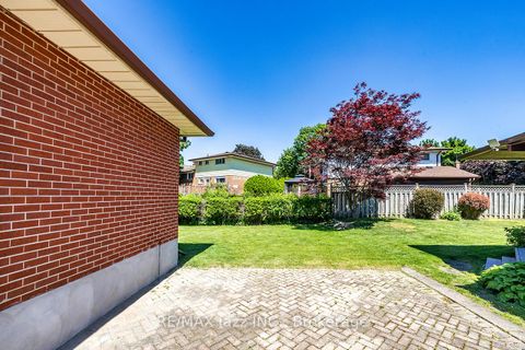 Photo 22 at 369 Waverly Street N, McLaughlin, Oshawa