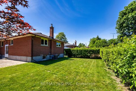 Photo 24 at 369 Waverly Street N, McLaughlin, Oshawa