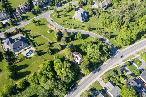 Photo 1 at 10 Richard Lovat Court, Kleinburg, Vaughan