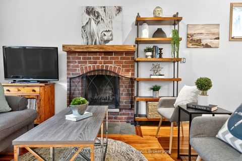 Photo 4 at 10 Colonial Avenue, Cliffcrest, Toronto