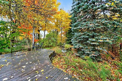 Photo 24 at 10 Colonial Avenue, Cliffcrest, Toronto