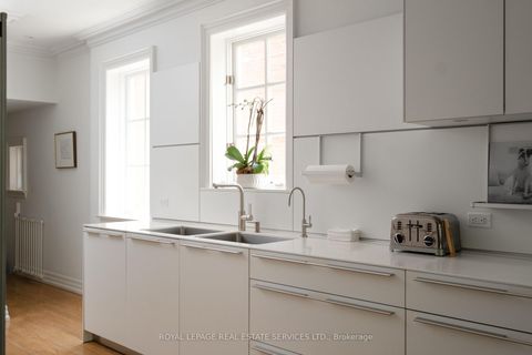 Photo 14 at 80 Binscarth Road, Moore Park, Toronto