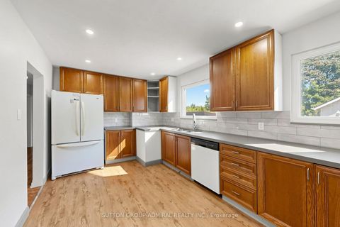 Photo 7 at 34 Paragon Road, The Westway, Toronto