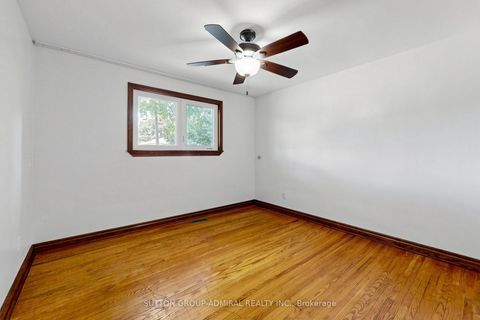 Photo 10 at 34 Paragon Road, The Westway, Toronto