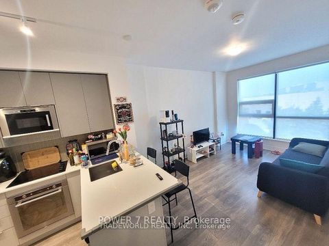 Photo 5 at 319 - 2908 Highway 7 Road, Concord, Vaughan
