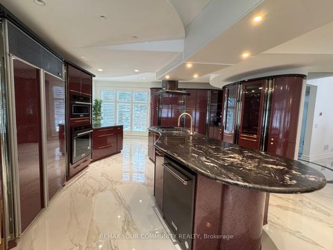 Photo 6 at 76 Silver Fox Place, Rural Vaughan, Vaughan