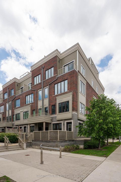 Photo 2 at 35 - 85 Eastwood Park Gardens, Long Branch, Toronto