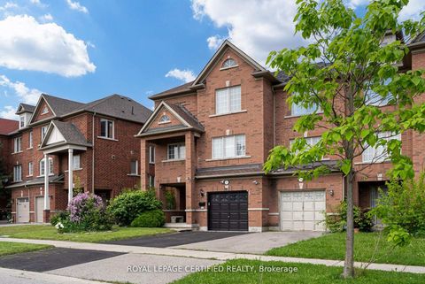 Photo 2 at 21 Polarlights Way, Rouge E11, Toronto