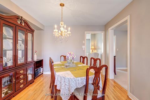 Photo 13 at 21 Polarlights Way, Rouge E11, Toronto