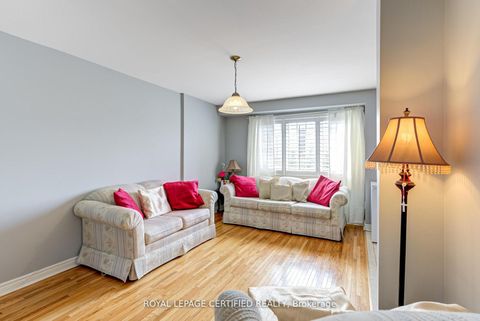 Photo 16 at 21 Polarlights Way, Rouge E11, Toronto